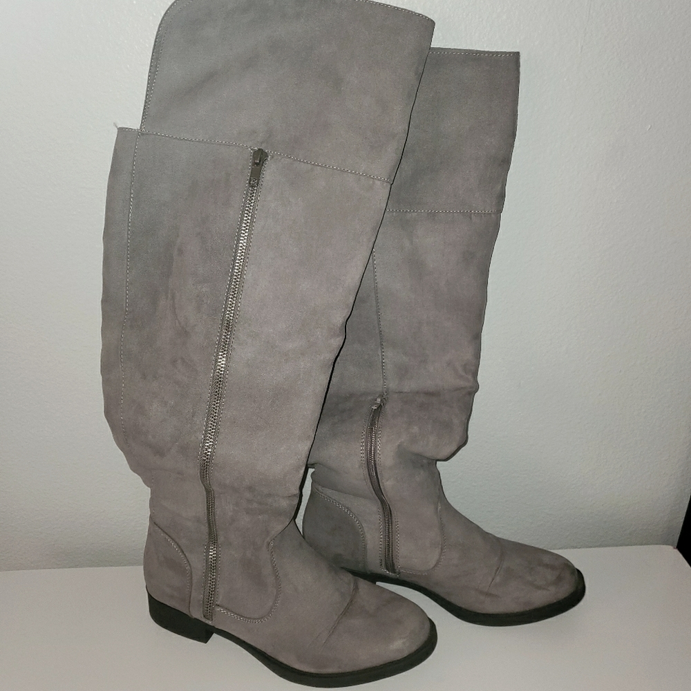 Size 8 brand new over the knee wide calf boots
